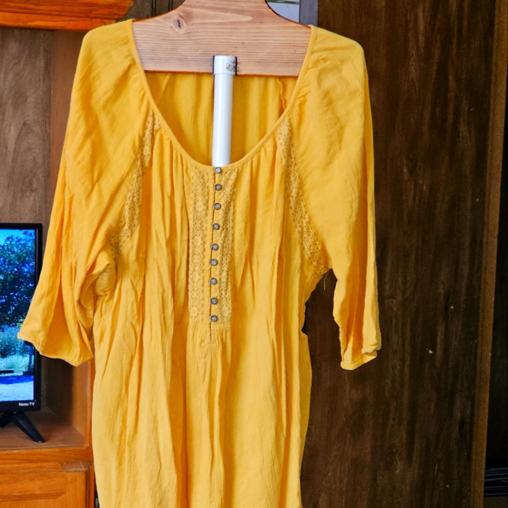 Woman's Blouse